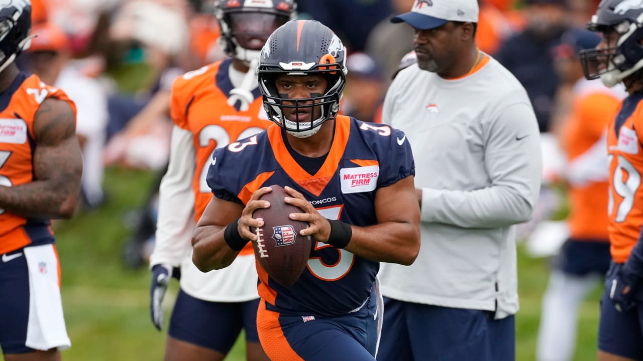 Nfl Network S James Palmer Noise At Denver Broncos Practice Cranked