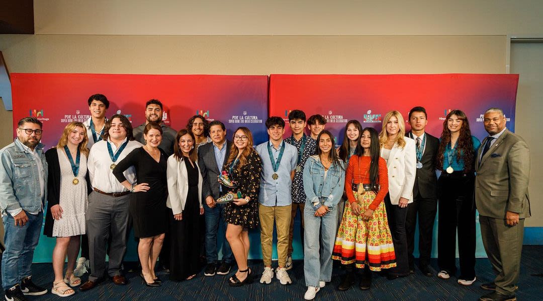 NFL and Hispanic Heritage Foundation to honor ten student-athlete leaders  from across America as part of Super Bowl LVI week - Hispanic Heritage  Foundation