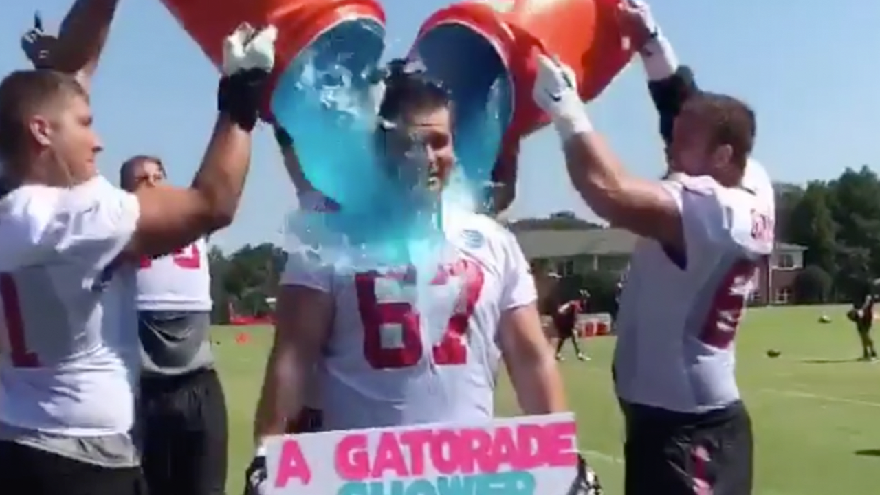 The six most creative NFL-themed gender reveals