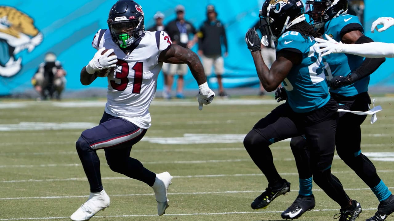 Texans' Dameon Pierce runs roughshod over Jaguars: 'Go country boy