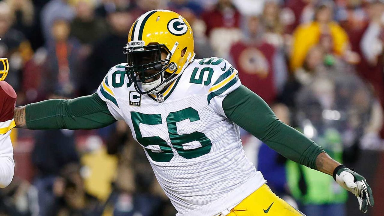 Julius Peppers 'not sure' if he'll return for 2016