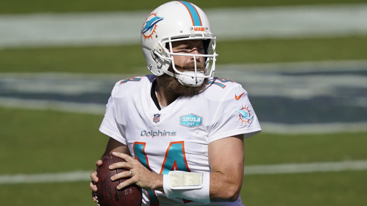 Ryan Fitzpatrick throws three TD passes as Dolphins blow out 49ers