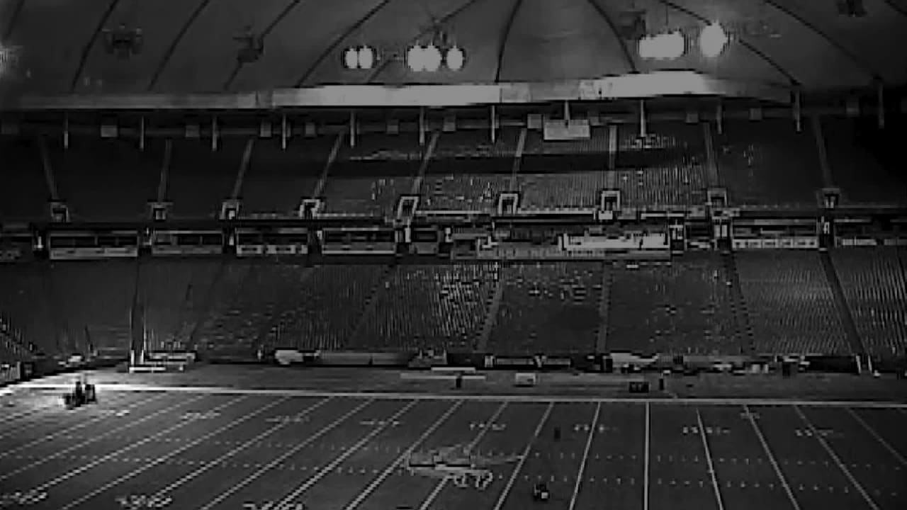 The Metrodome Roof Collapse: The Inside Story of One of the Most Bizarre  Events in NFL History 