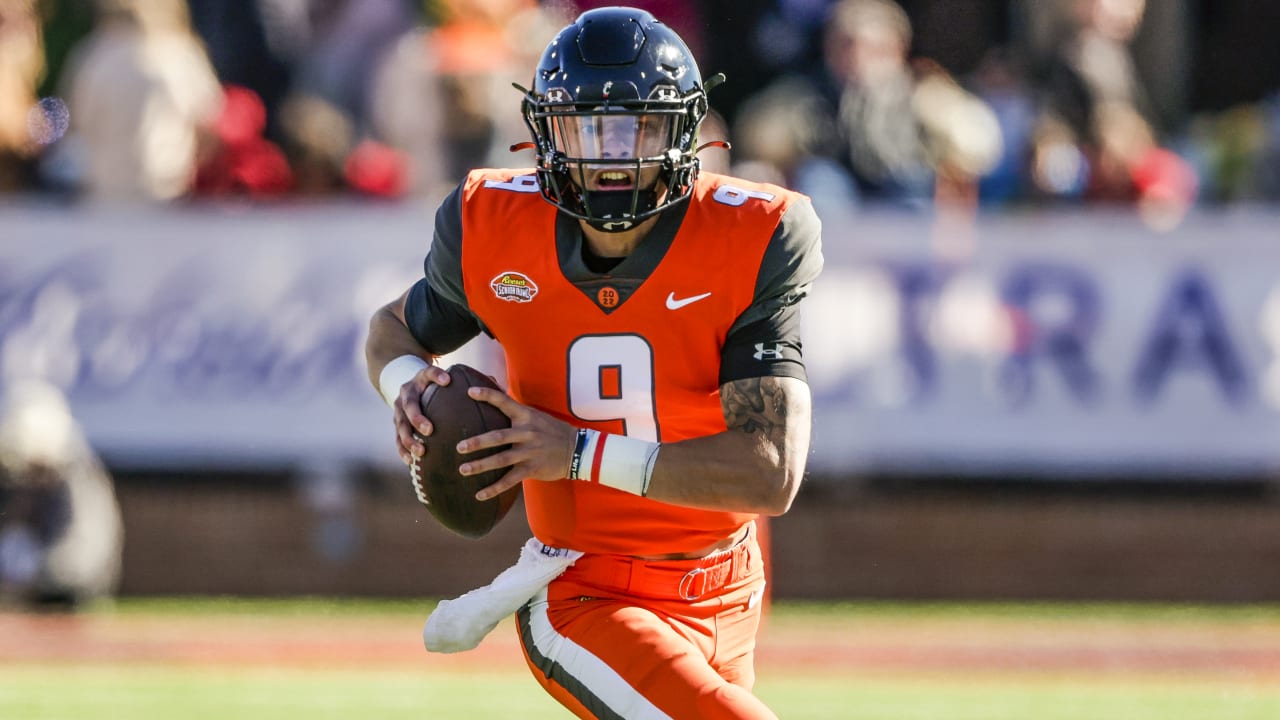 Quarterback Desmond Ridder of the Cincinnati Bearcats throws a pass