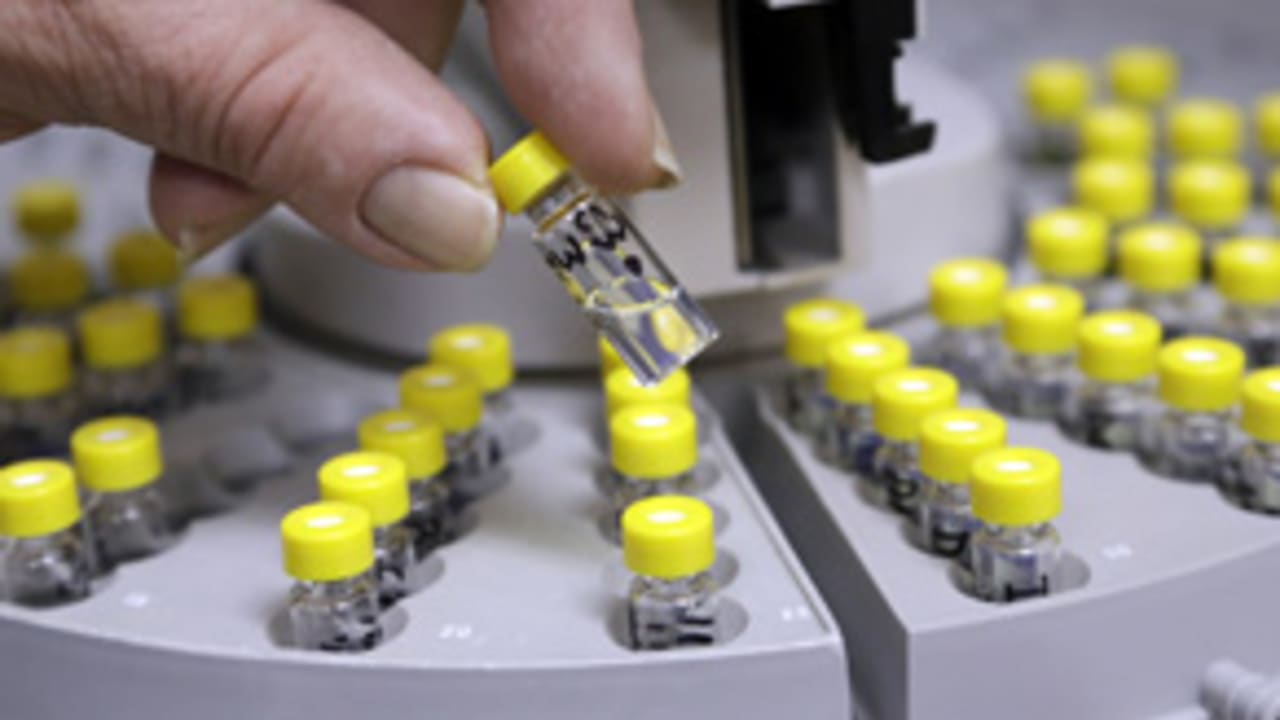 vials-150320-evo.jpg