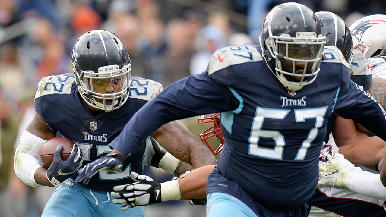 Watch: Titans pull pregame stunt on Steelers' logo