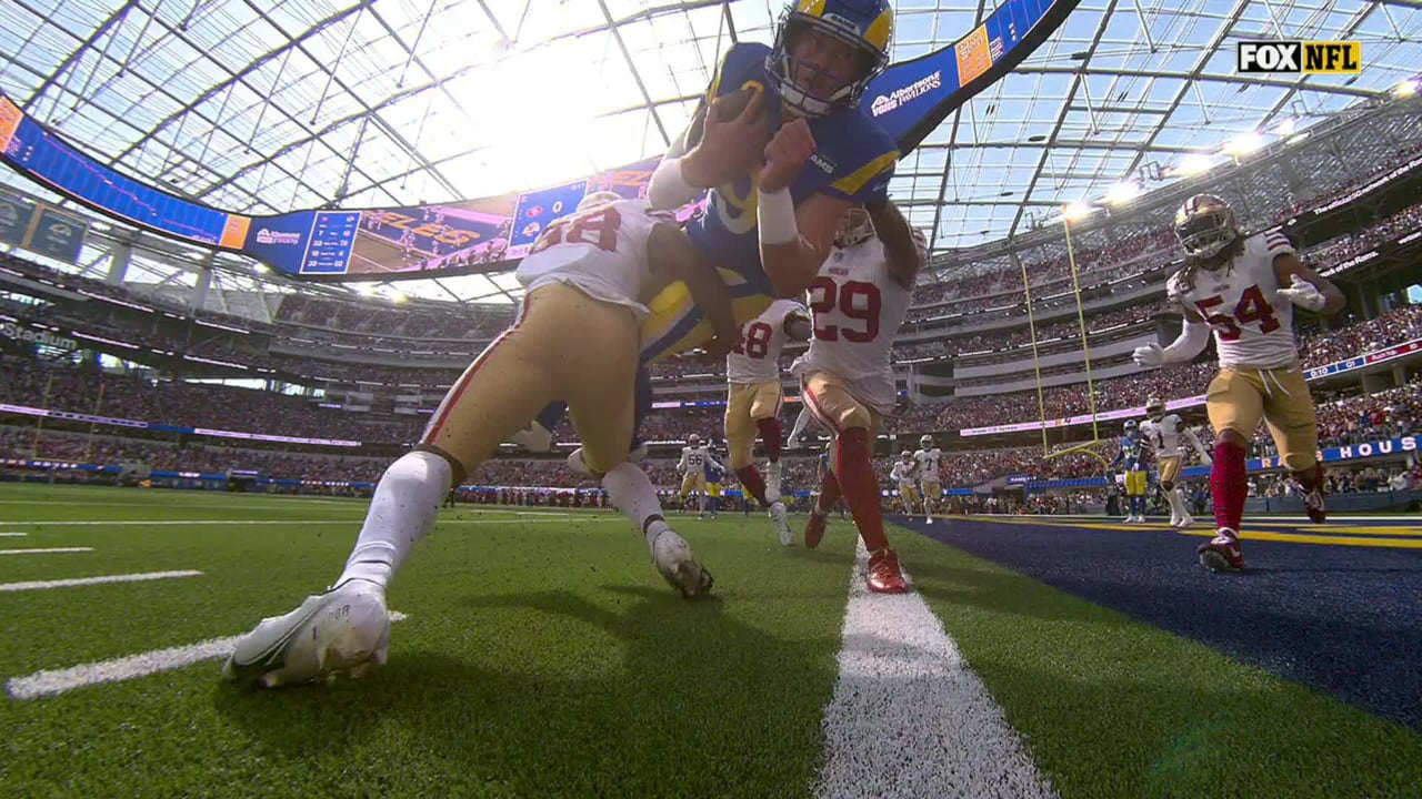 Los Angeles Rams quarterback Matthew Stafford's pylon-diving touchdown ...