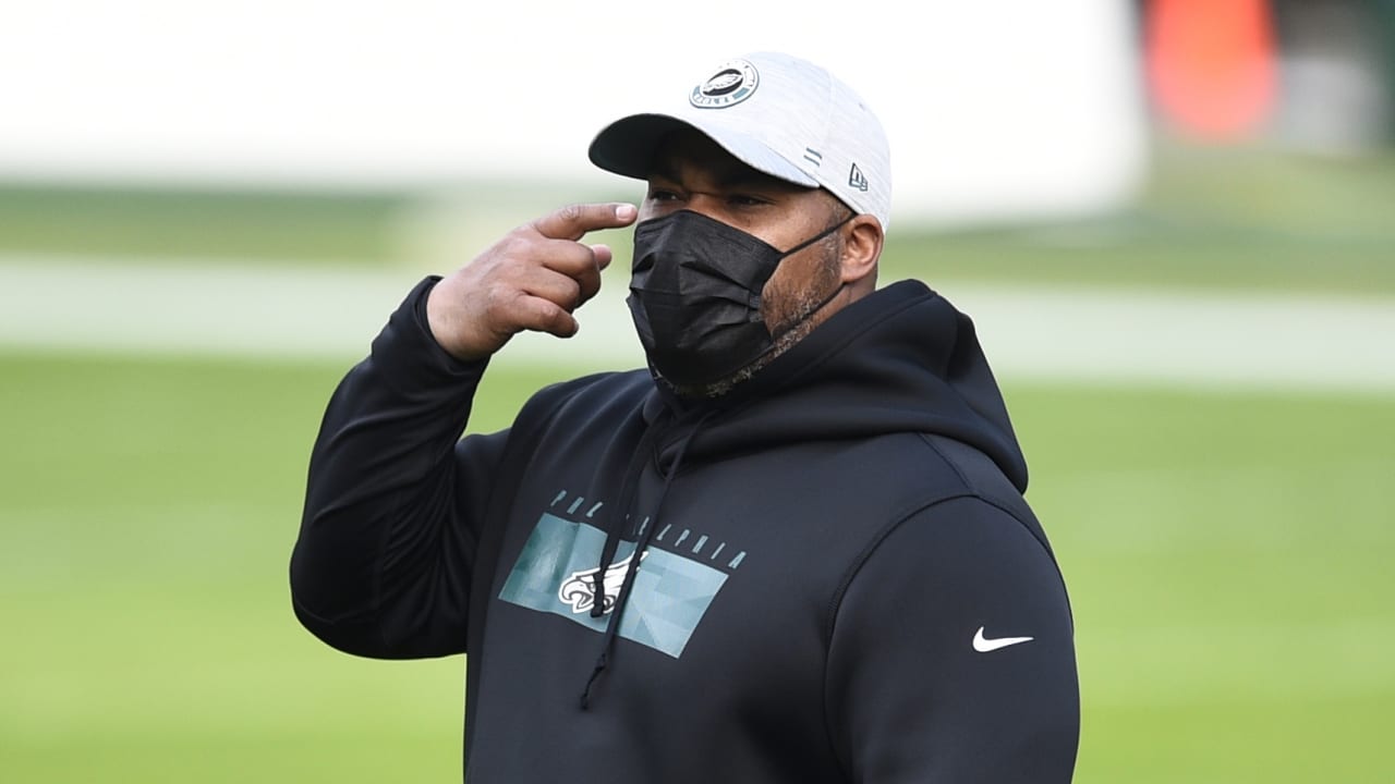 Reports: Philadelphia Eagles assistant Duce Staley joins Detroit