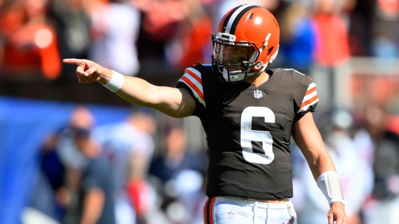 Baker Mayfield vs. Justin Fields in Week 2