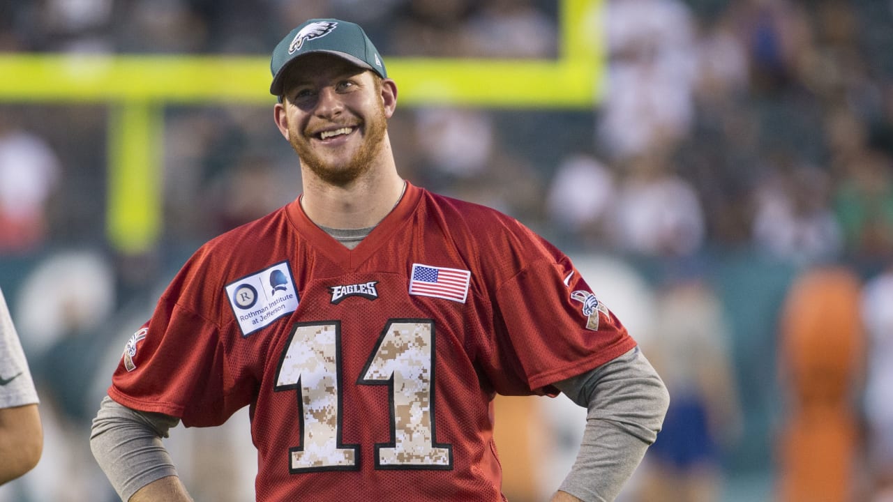 Eagles' Carson Wentz suffered hairline rib fracture in preseason debut