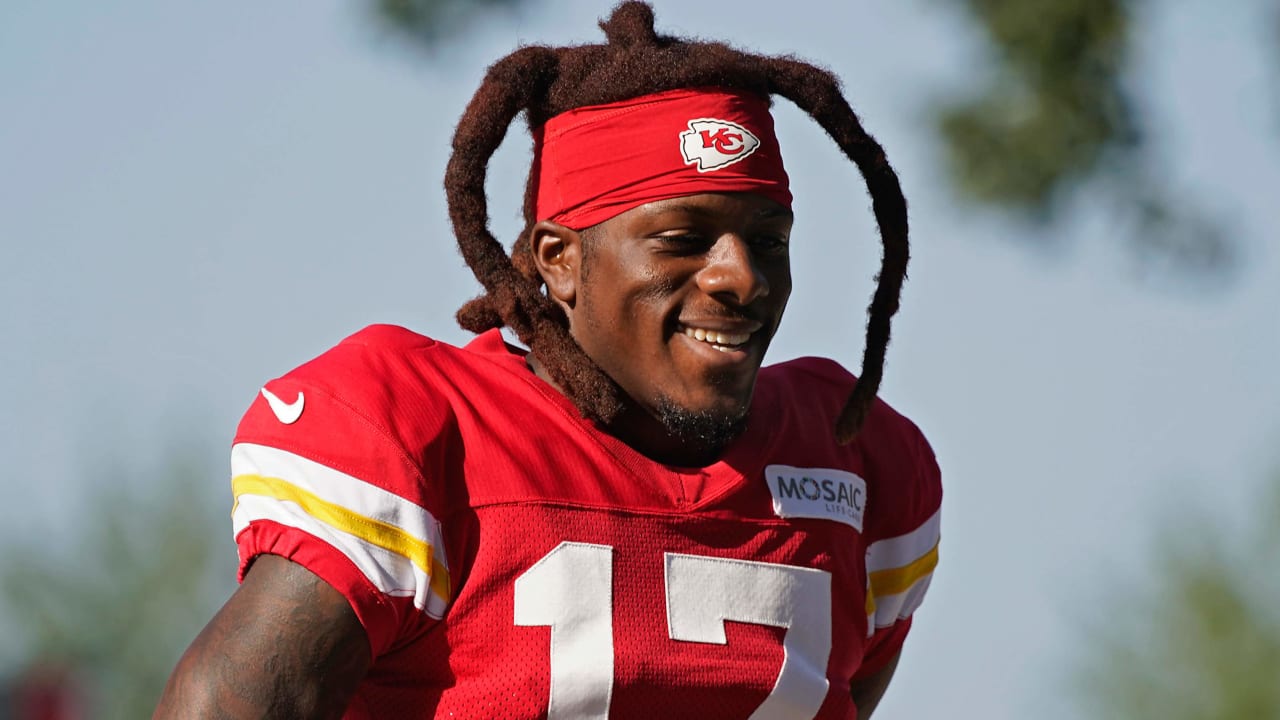 Chiefs wide receiver Justin Watson shines in preseason opener