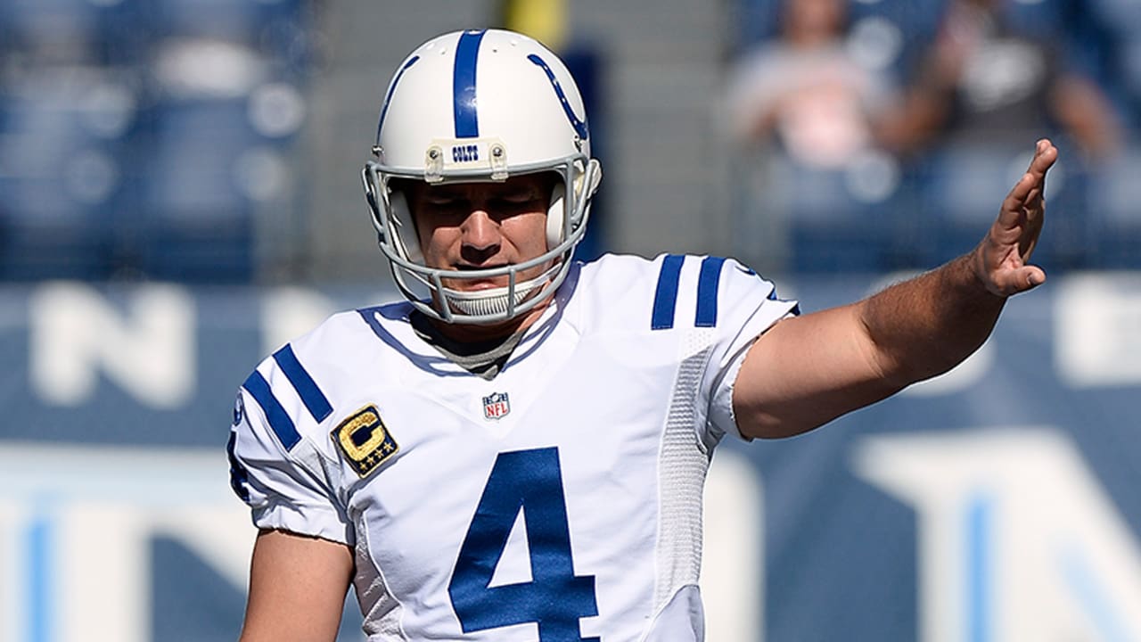 Vinatieri breaks record for consecutive field goals