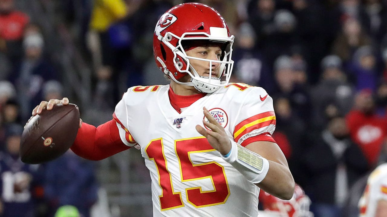 Reid Patrick Mahomes Hand Is Ok There S No Break