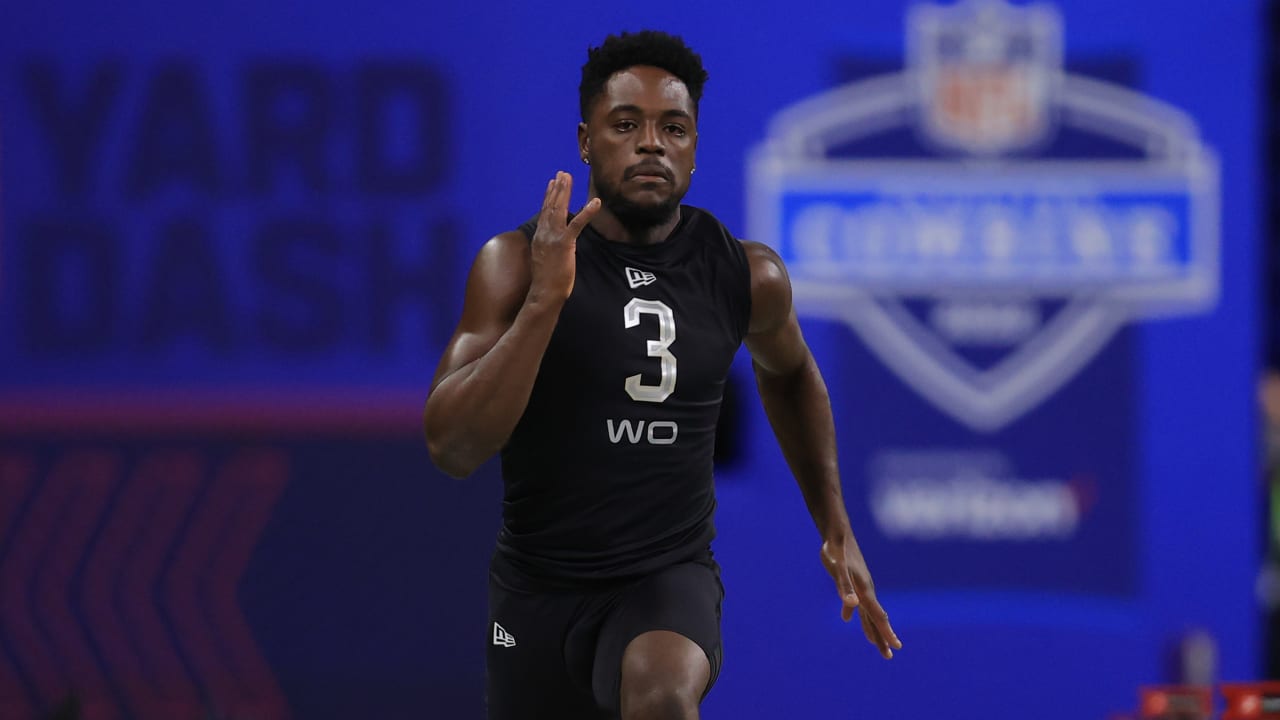 Wide receiver David Bell runs official 4.65second 40yard dash at 2022
