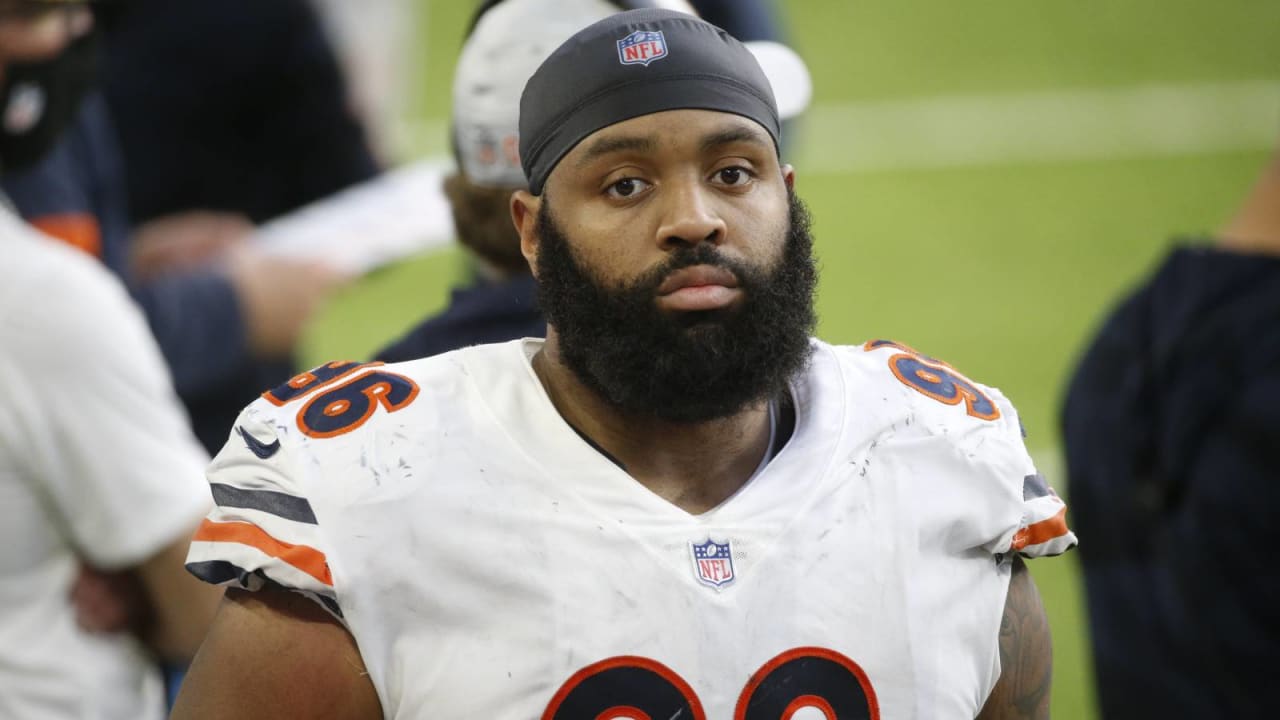 Former Chicago Bear Akiem Hicks elated over new team's QB - Sports  Illustrated Chicago Bears News, Analysis and More