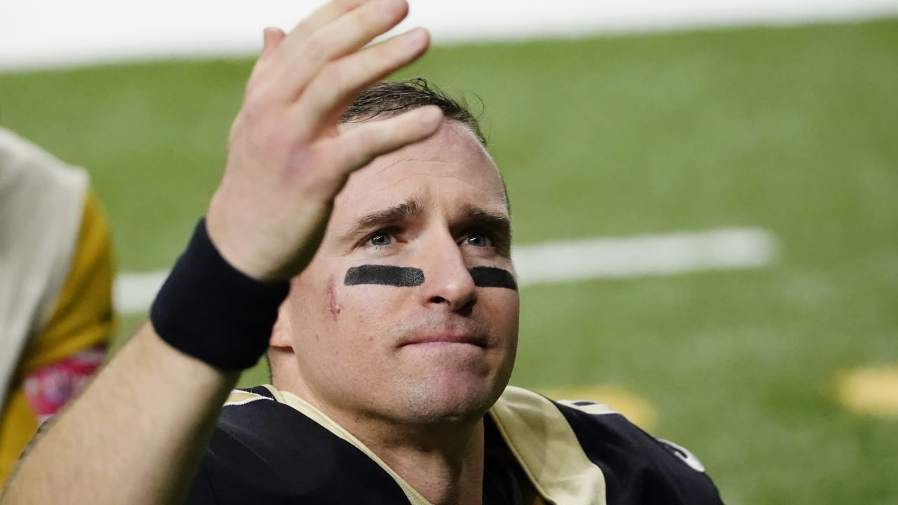 Tom Brady Plays Catch with Drew Brees' Son After Game