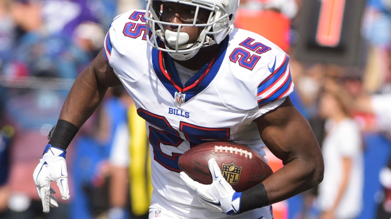 McCoy-LeSean-151009-SL.jpg