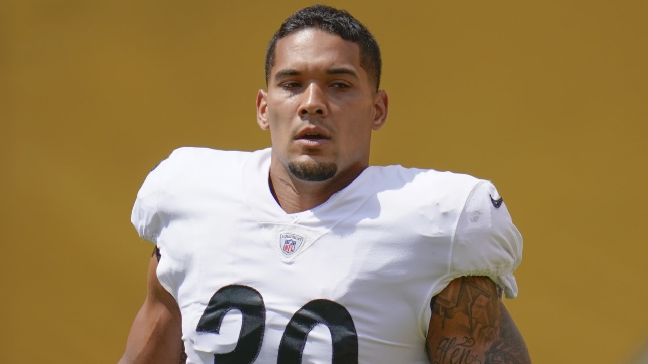 Shoulder injury sidelines Steelers rookie RB James Conner