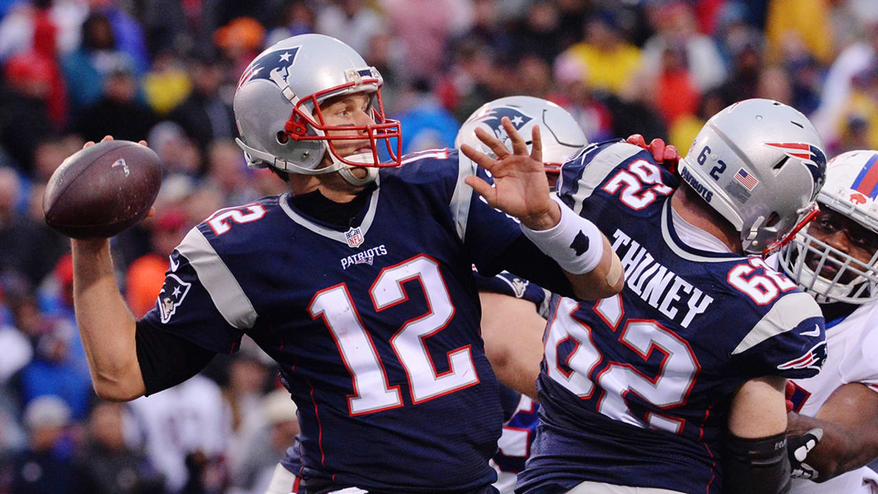 tom-brady-161030-sl