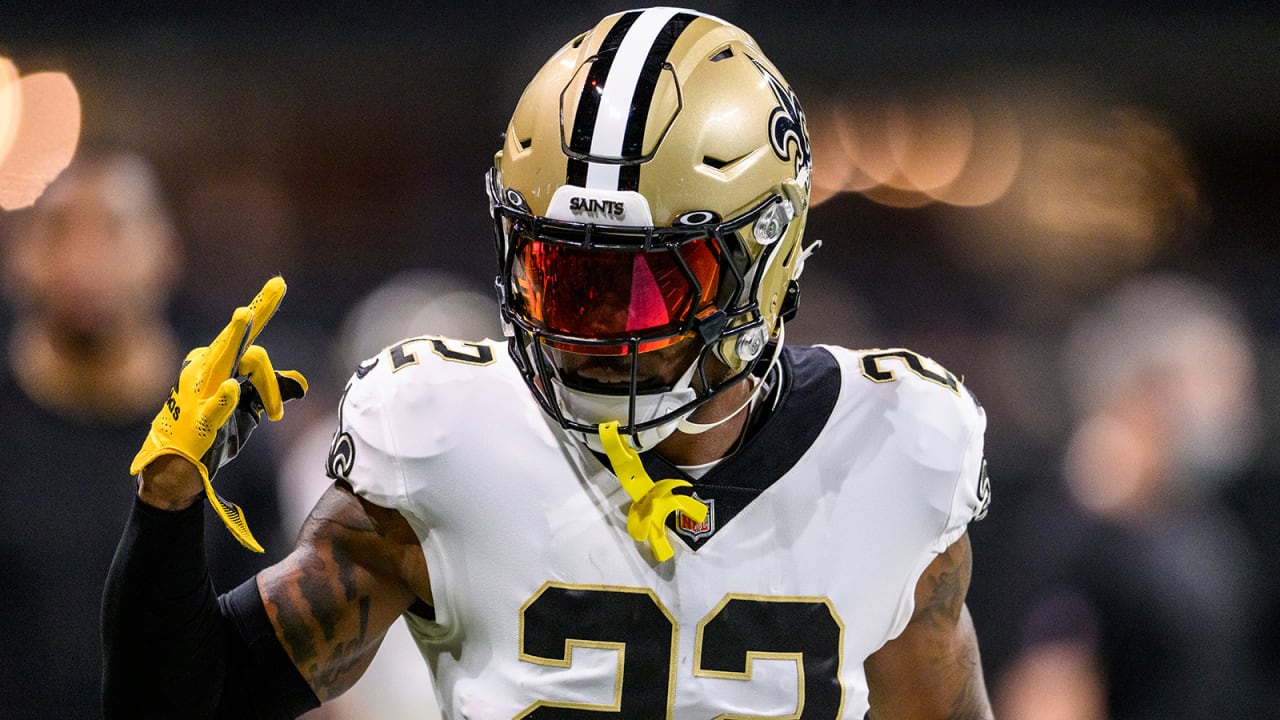 Saints trading safety Chauncey Gardner-Johnson to Eagles in