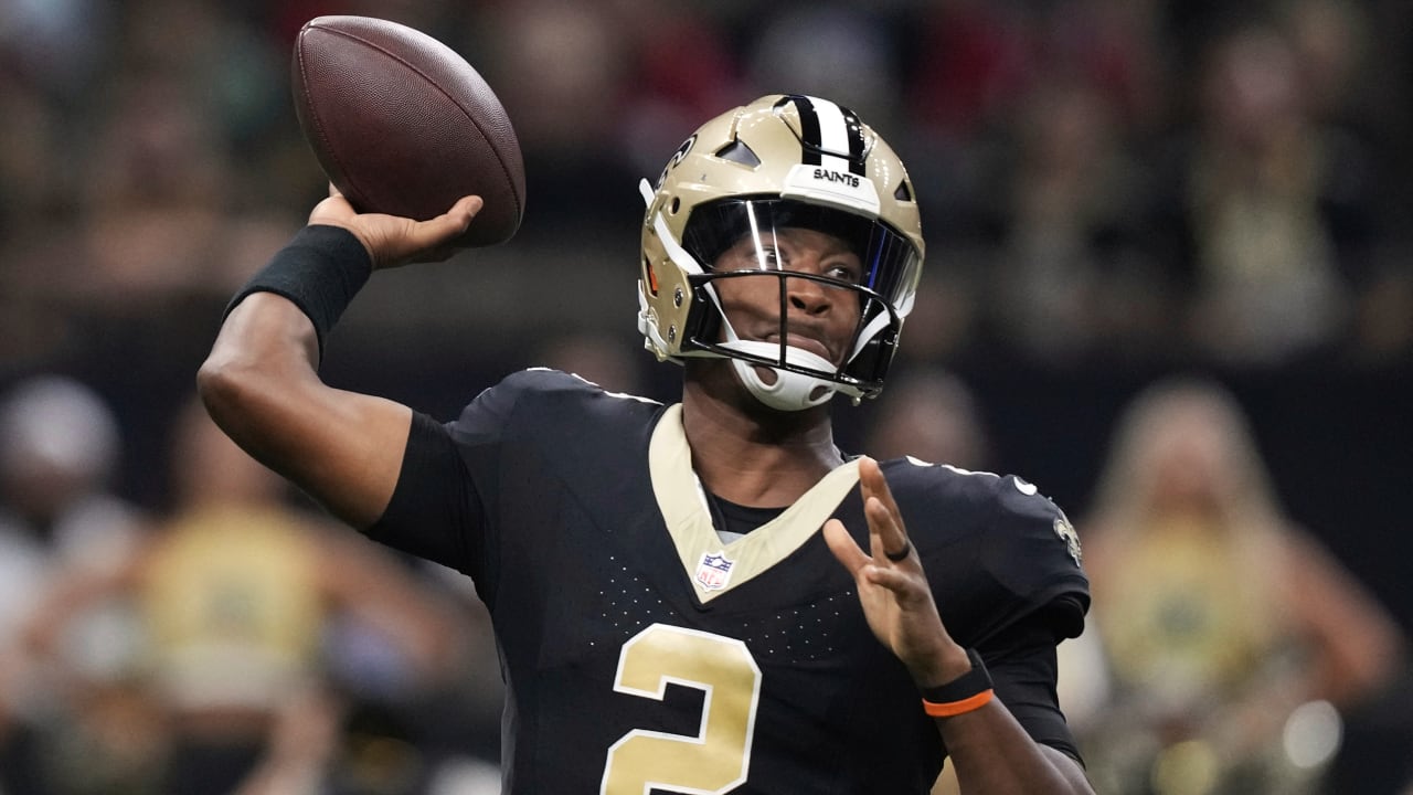 Saints' Derek Carr confident in backup QB Jameis Winston: He's 'a