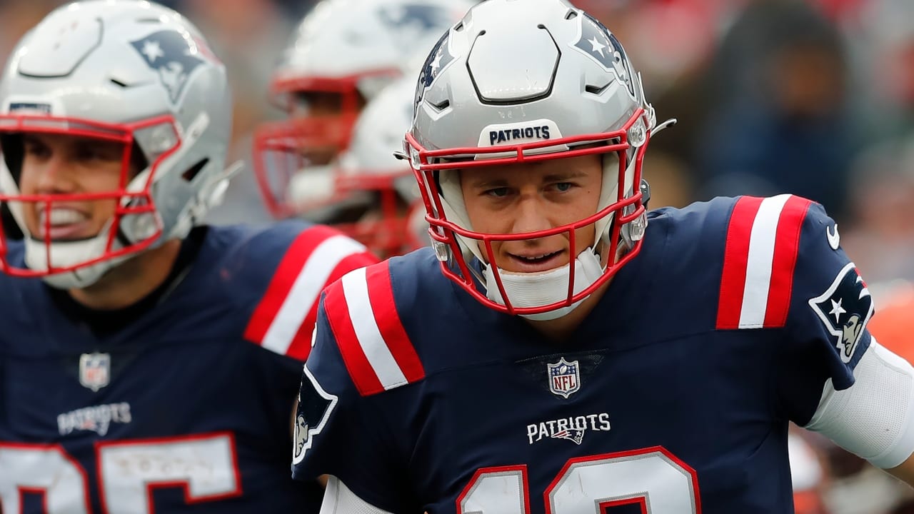 Patriots QB Mac Jones' emergence ends talk of long rebuild - The