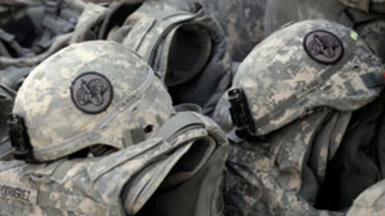 army-helmets-130812-blog.jpg