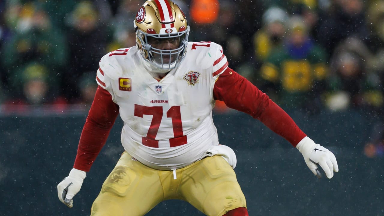 49ers OC Mike McDaniel: Trent Williams in motion is like &lsquo;a car is
