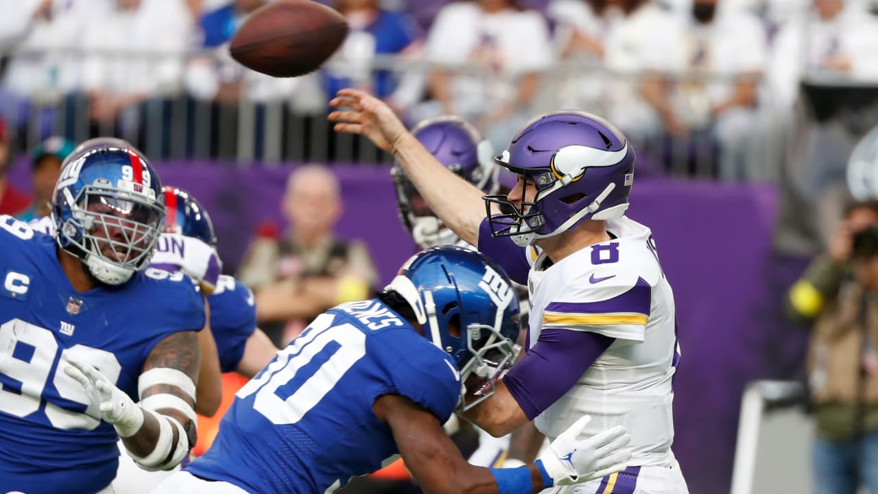 Can't-Miss Play: Minnesota Vikings quarterback Kirk Cousins heaves