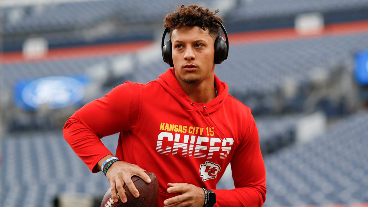 PatrickMahomes arriving for the @Chiefs vs @Vikings game