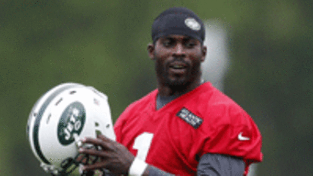 michael-vick-spot_140618.jpg