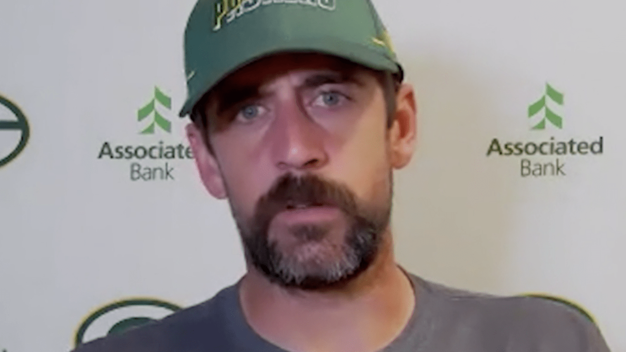 Green Bay Packers quarterback Aaron Rodgers reacts to police shooting ...