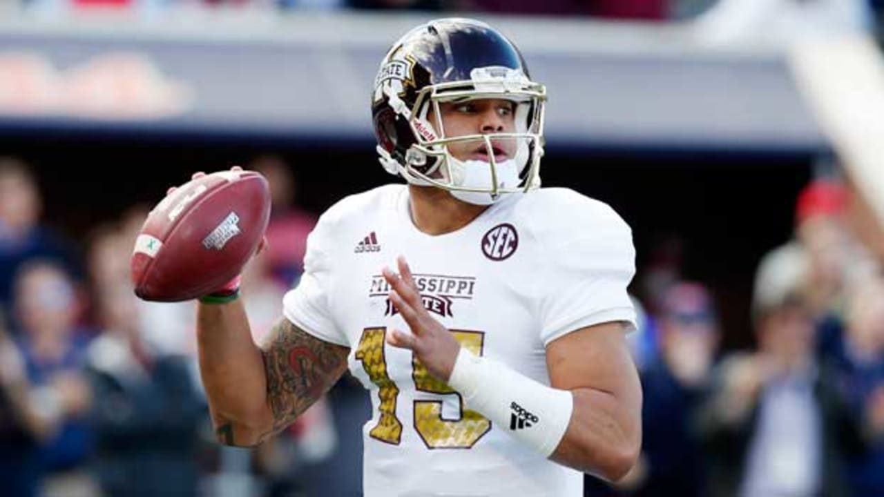 Dak-Prescott-tos-012715.jpg