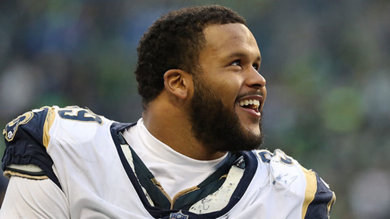 Rams' Aaron Donald signs record 6-year, $135m contract - The