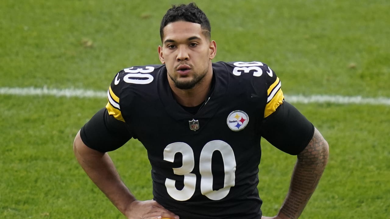 Pittsburgh Steelers running back James Conner during an NFL football