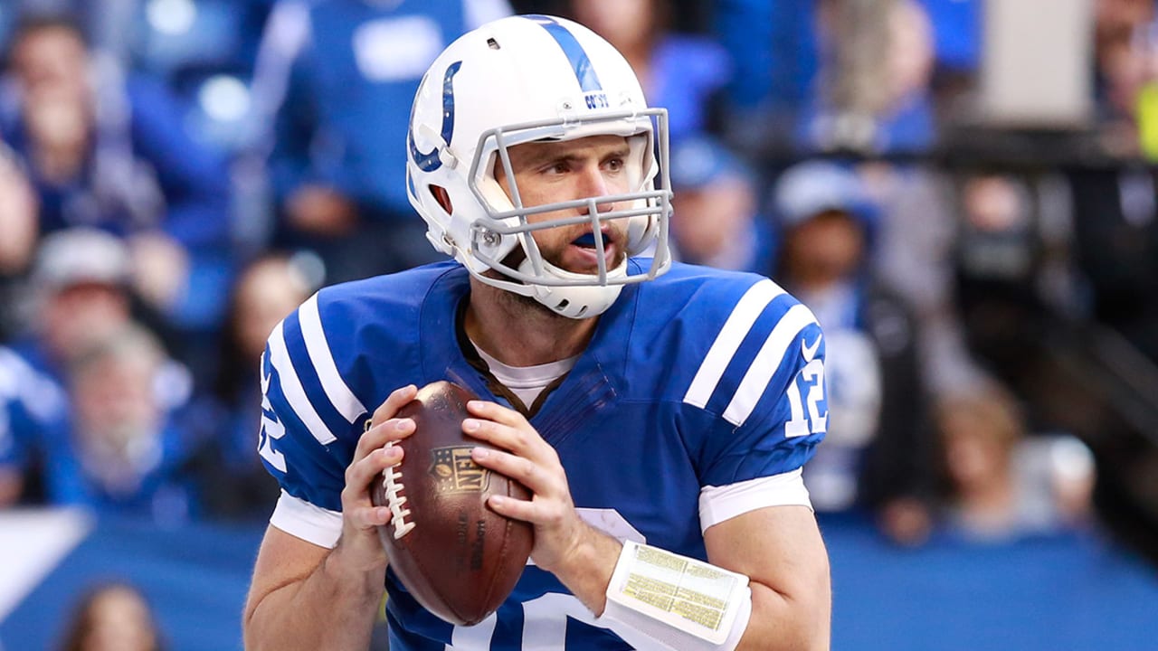 Indianapolis Colts: Is Andrew Luck on Pace to Be Better Than