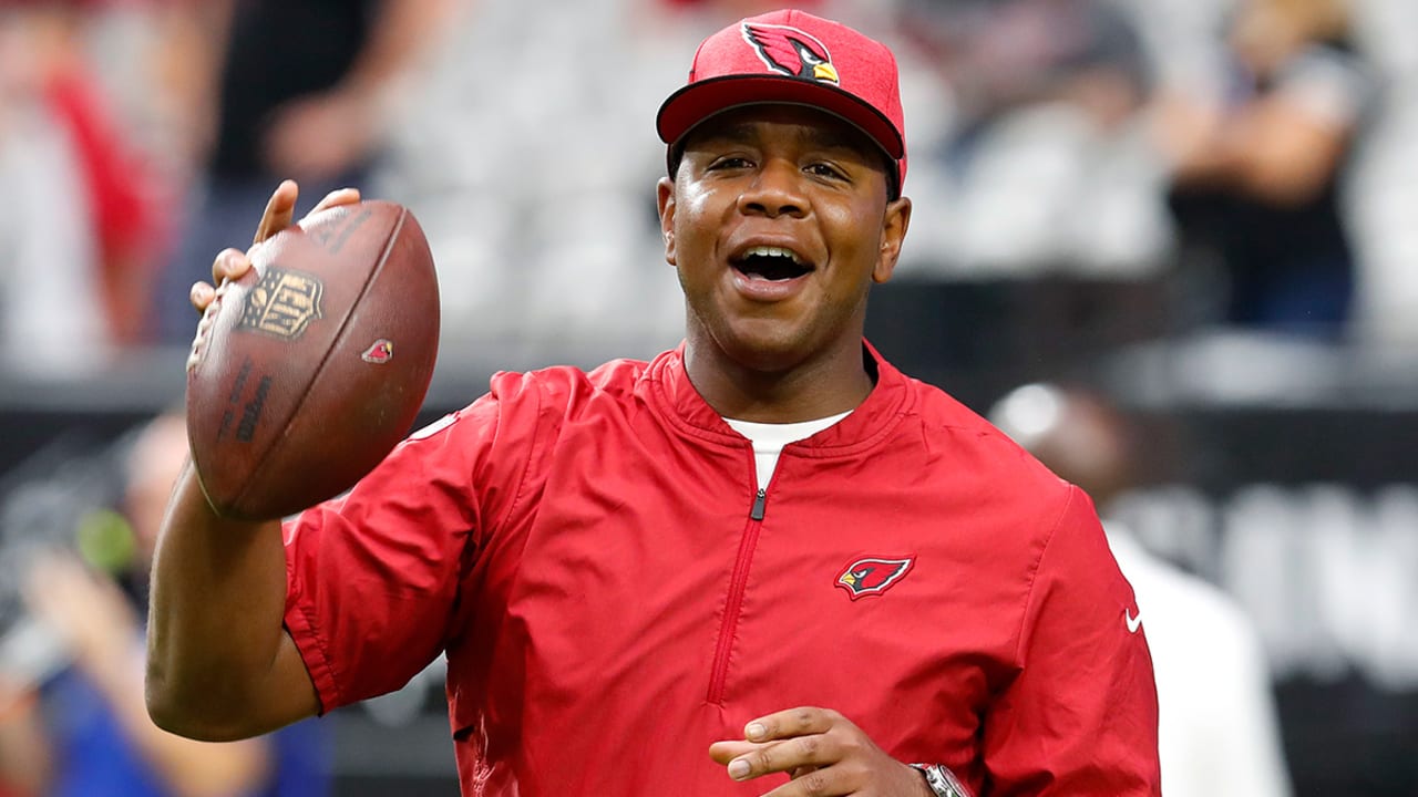 Byron Leftwich is a rising star on a Bucs coaching staff that