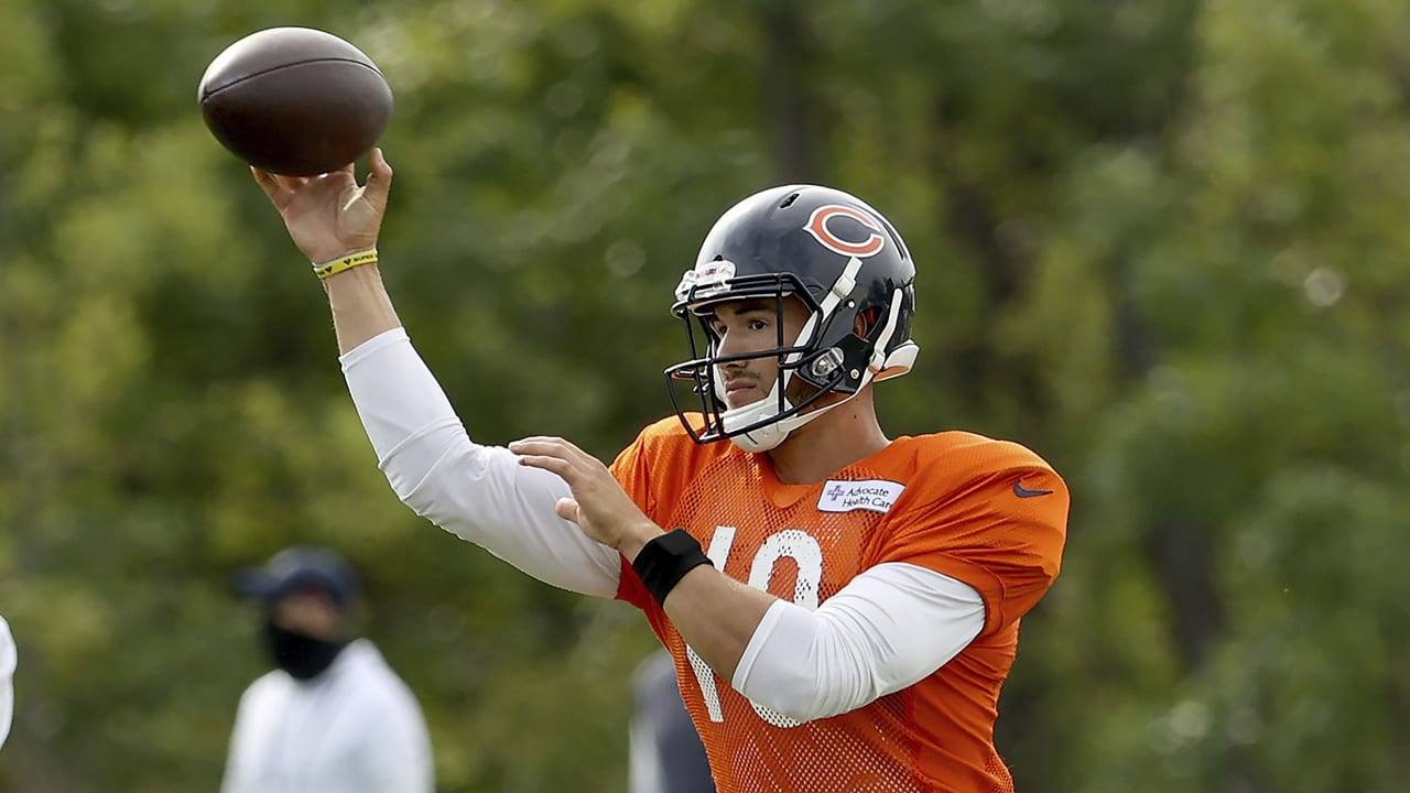 Eagles Super Bowl hero Nick Foles flourishes in backup role, coaching up  Bears' Mitch Trubisky 