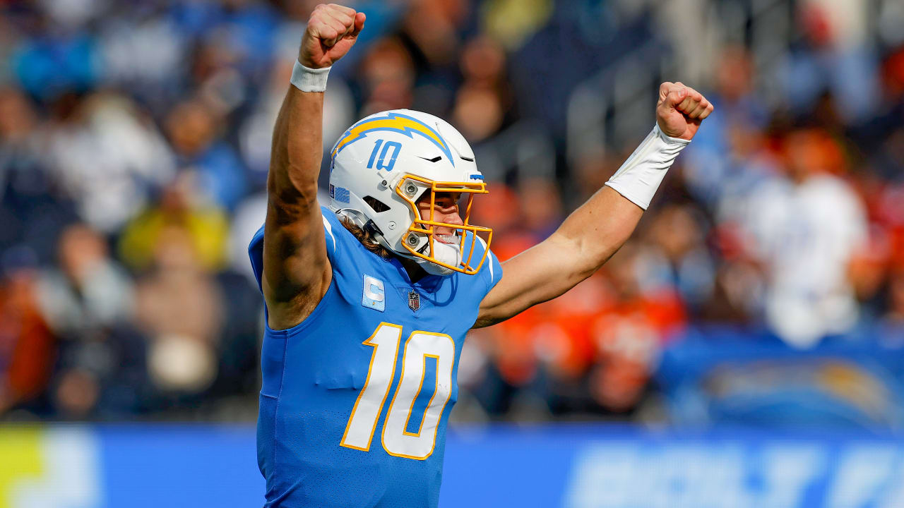 Los Angeles Chargers Quarterback Justin Herbert's Top Plays | 2021 Season