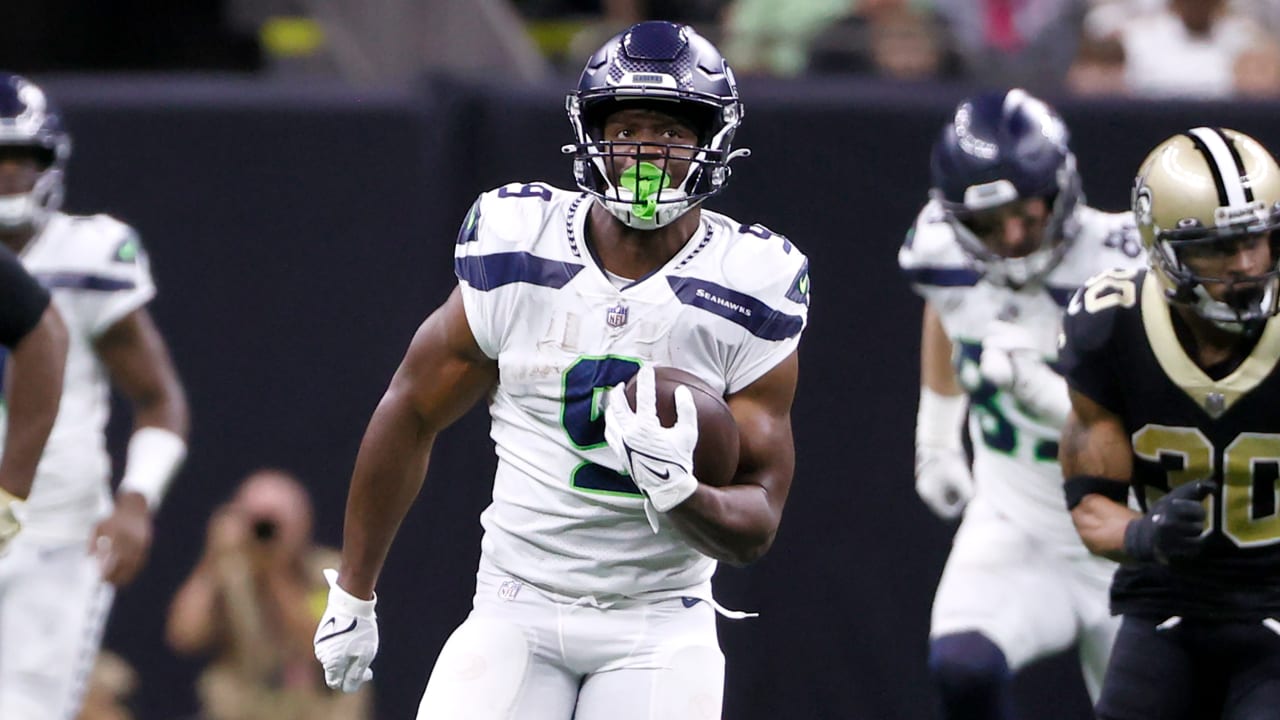 Seahawks RBs Kenneth Walker, DeeJay Dallas Game-Time Decisions