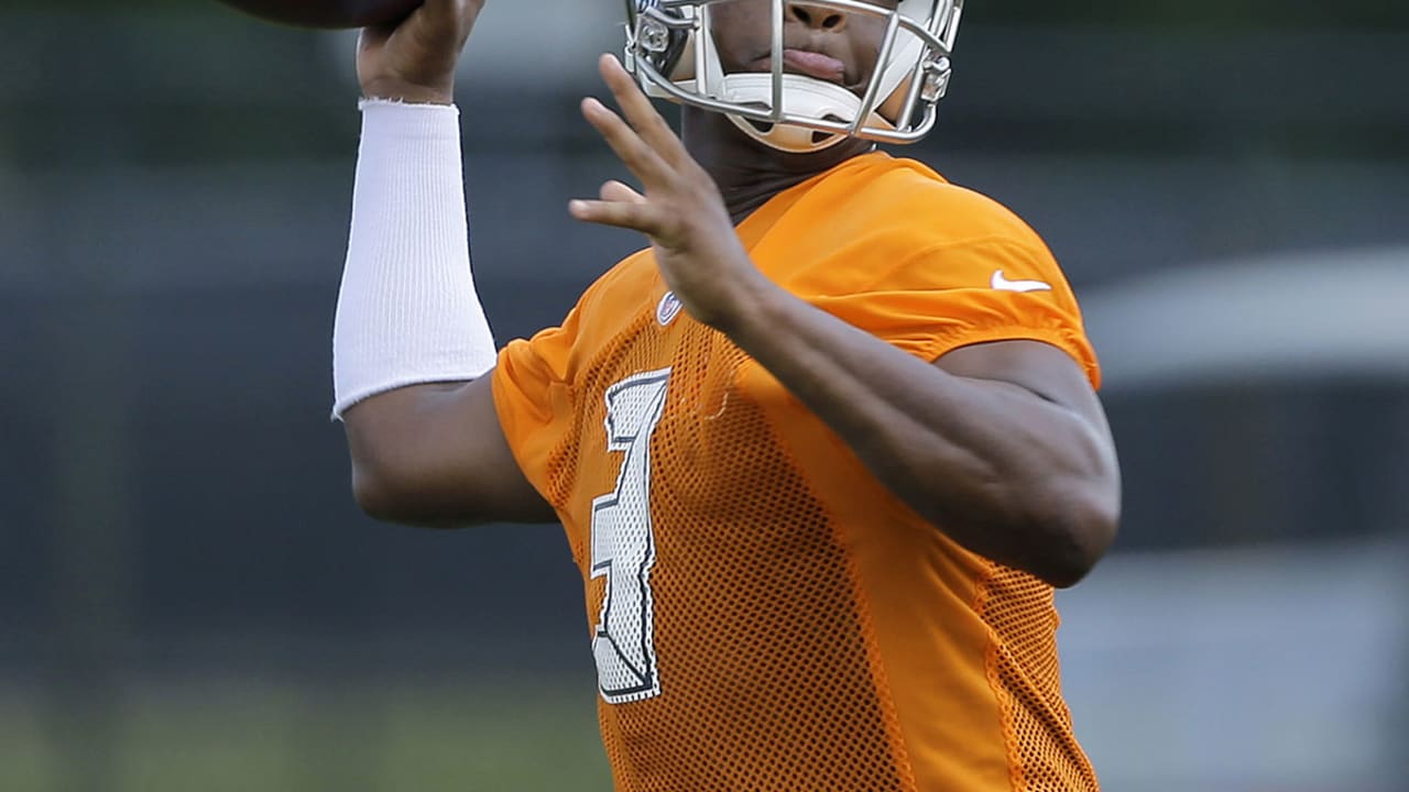 Jameis-Winston-150626-Sl.jpg