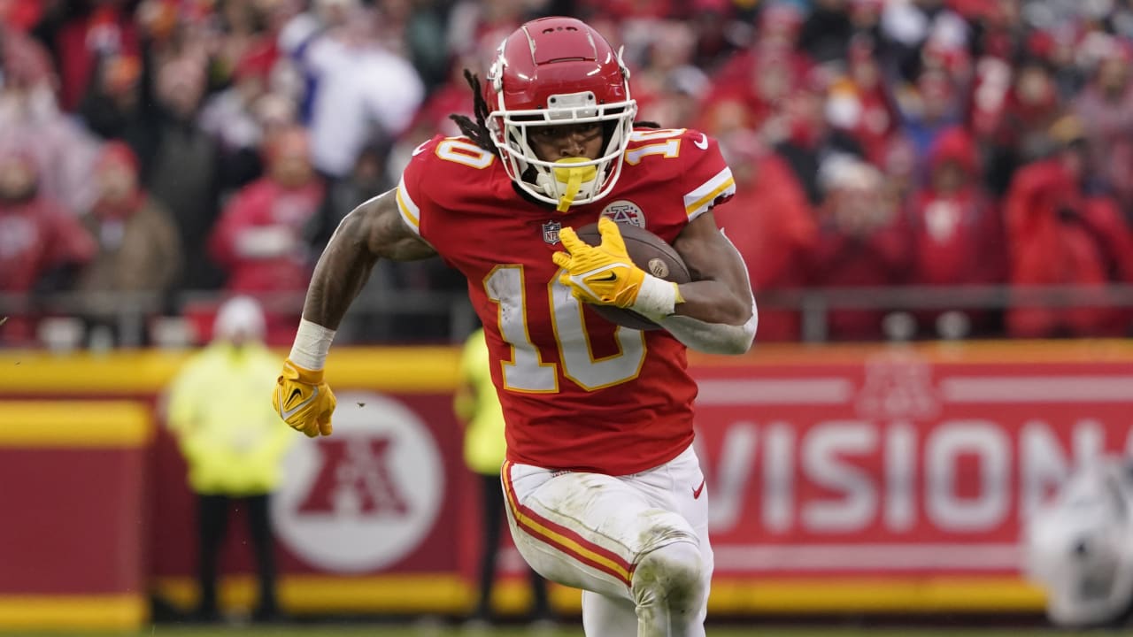 Kansas City Chiefs RB Isiah Pacheco explains 'Pop' nickname