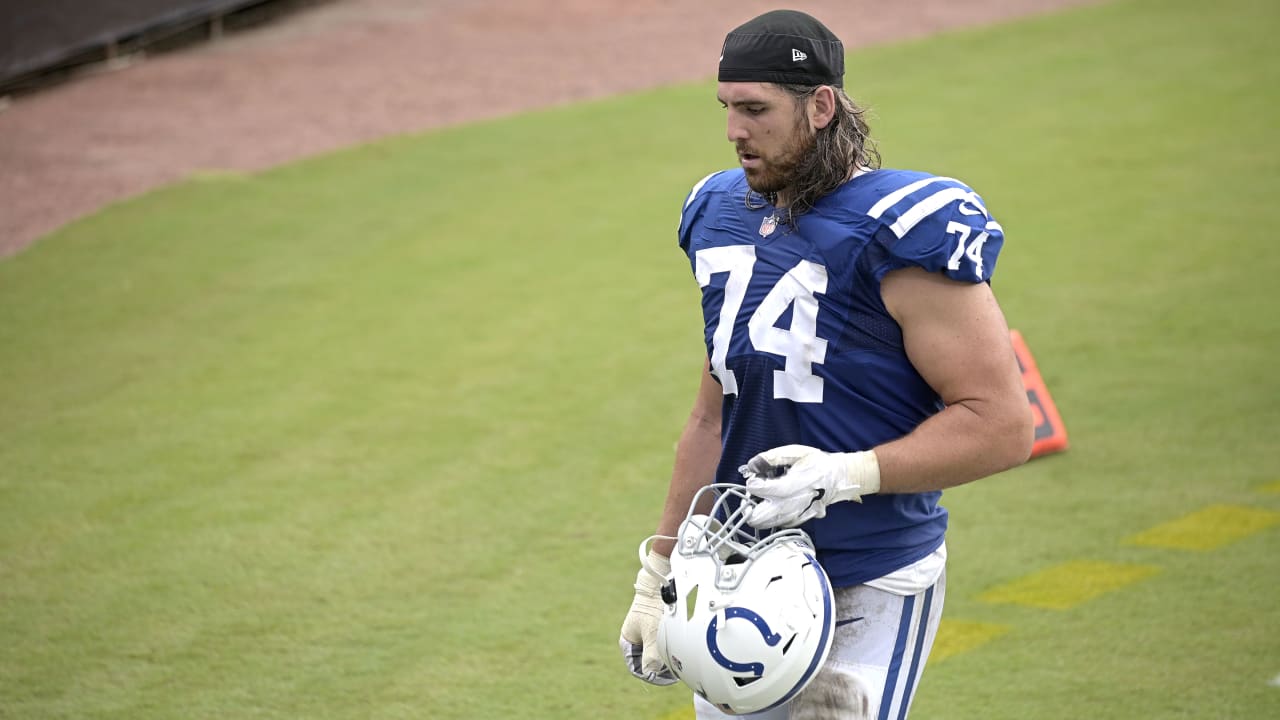 Colts Place Starting OG Mark Glowinski on Reserve/COVID-19 List