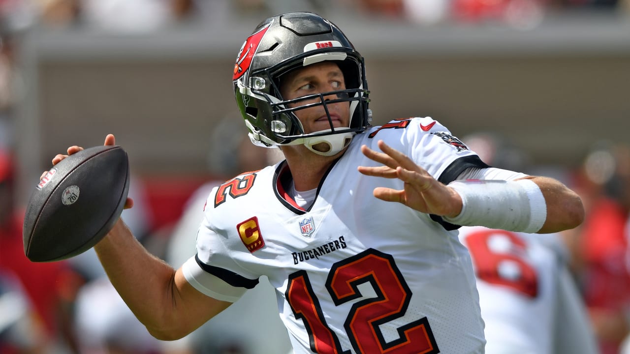 Tom Brady leads Tampa Bay Buccaneers to 38-31 win over LA Chargers