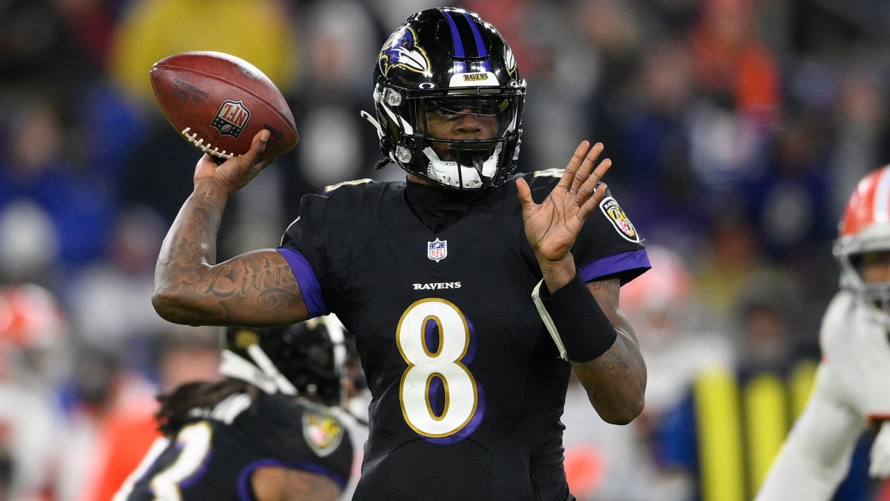 Lamar Jackson hits back at critic with NSFW tweet after Ravens loss