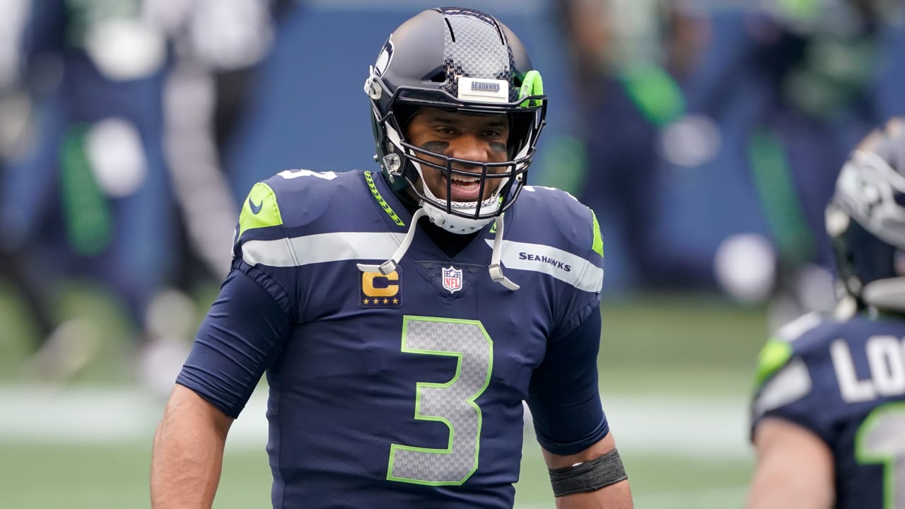 Mirror, mirror: Seahawks' Russell Wilson bests Houston's Deshaun