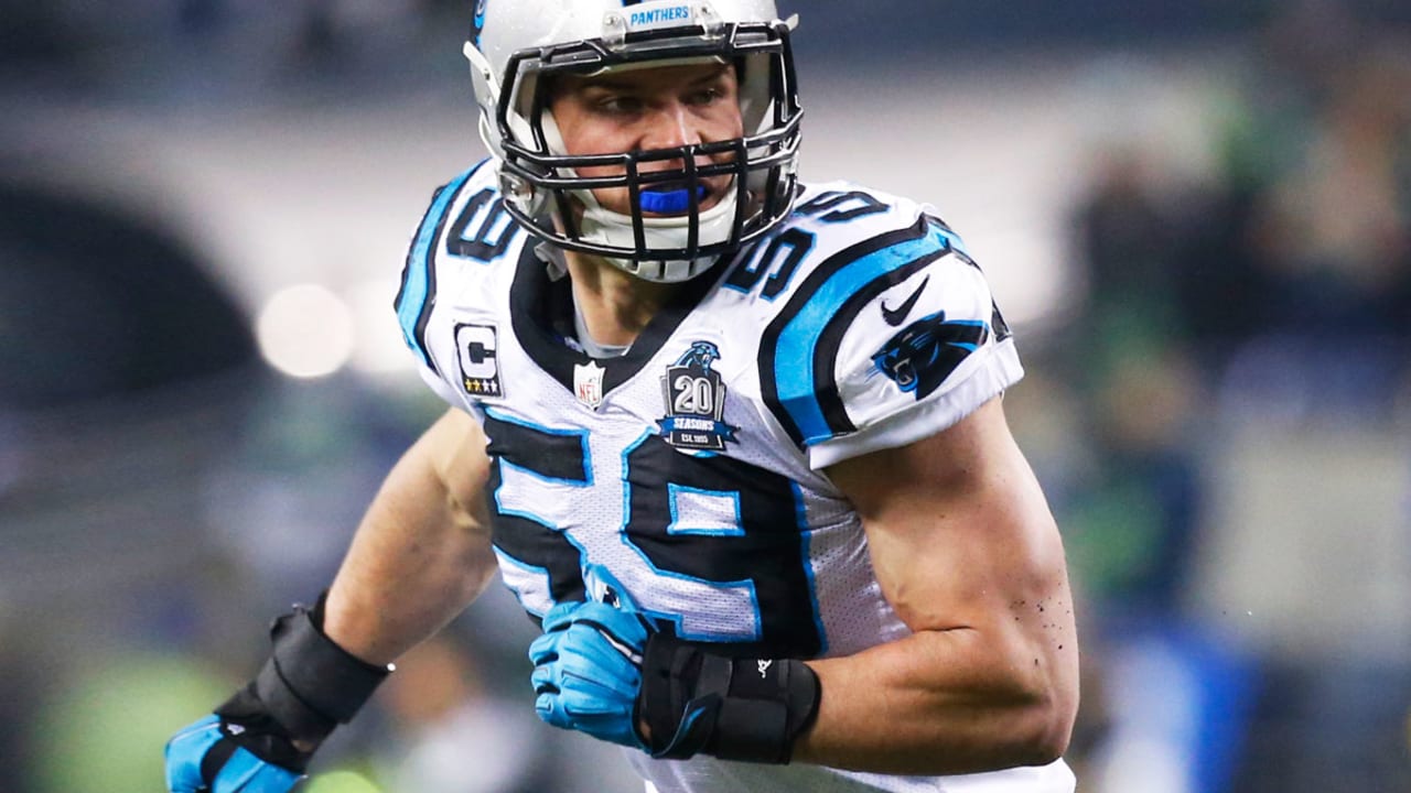 Luke-Kuechly-SL-150425