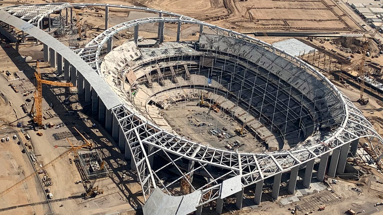 stadium-la-190808-sl.jpg