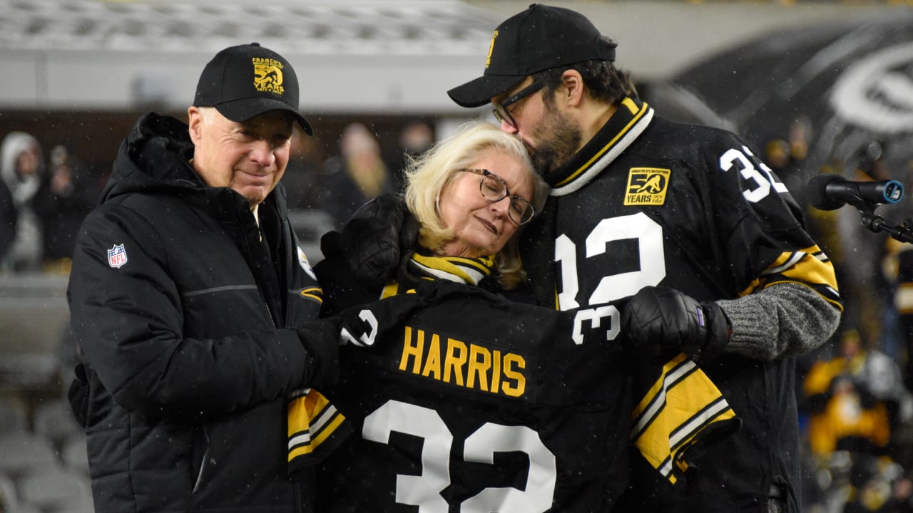 Steelers still plan to honor Franco Harris, retire jersey at halftime  Saturday vs. Raiders