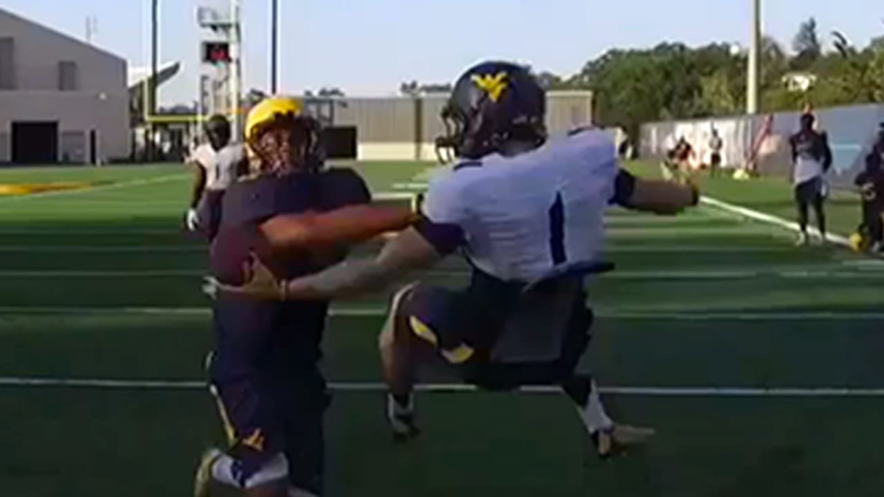 Watch West Virginia receiver makes spectacular catch